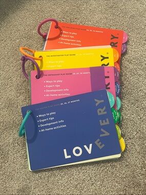 Lovevery Colorful Ring-Bound Play Guide Set 25-36 mo